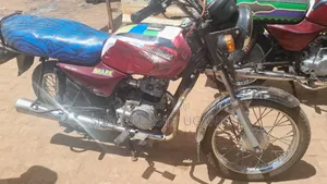Bajaj Boxer 2016 Red