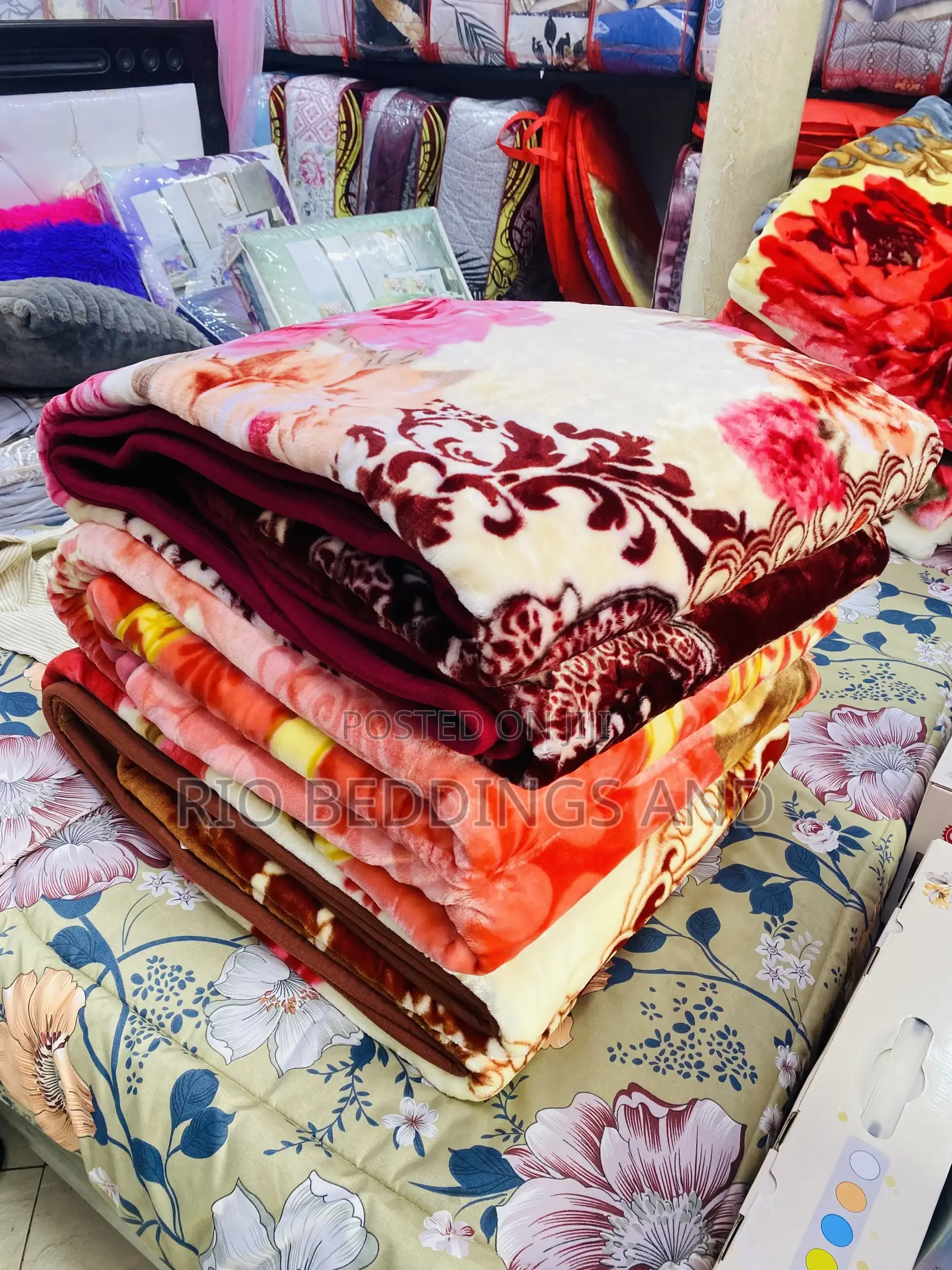 Soft Woolen Blanket 5x6 and 6x6
