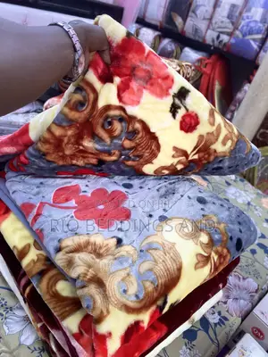 Soft Woolen Blanket 5x6 and 6x6
