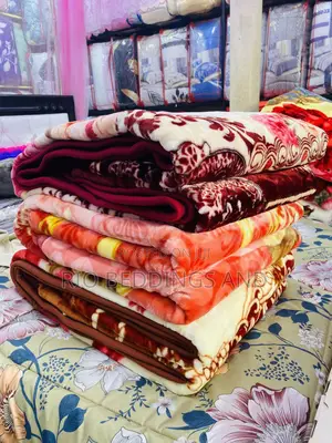 Soft Woolen Blanket 5x6 and 6x6