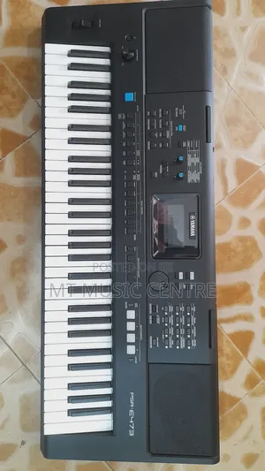 Yamaha PSR-E473