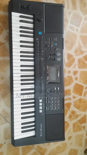Yamaha PSR-E473