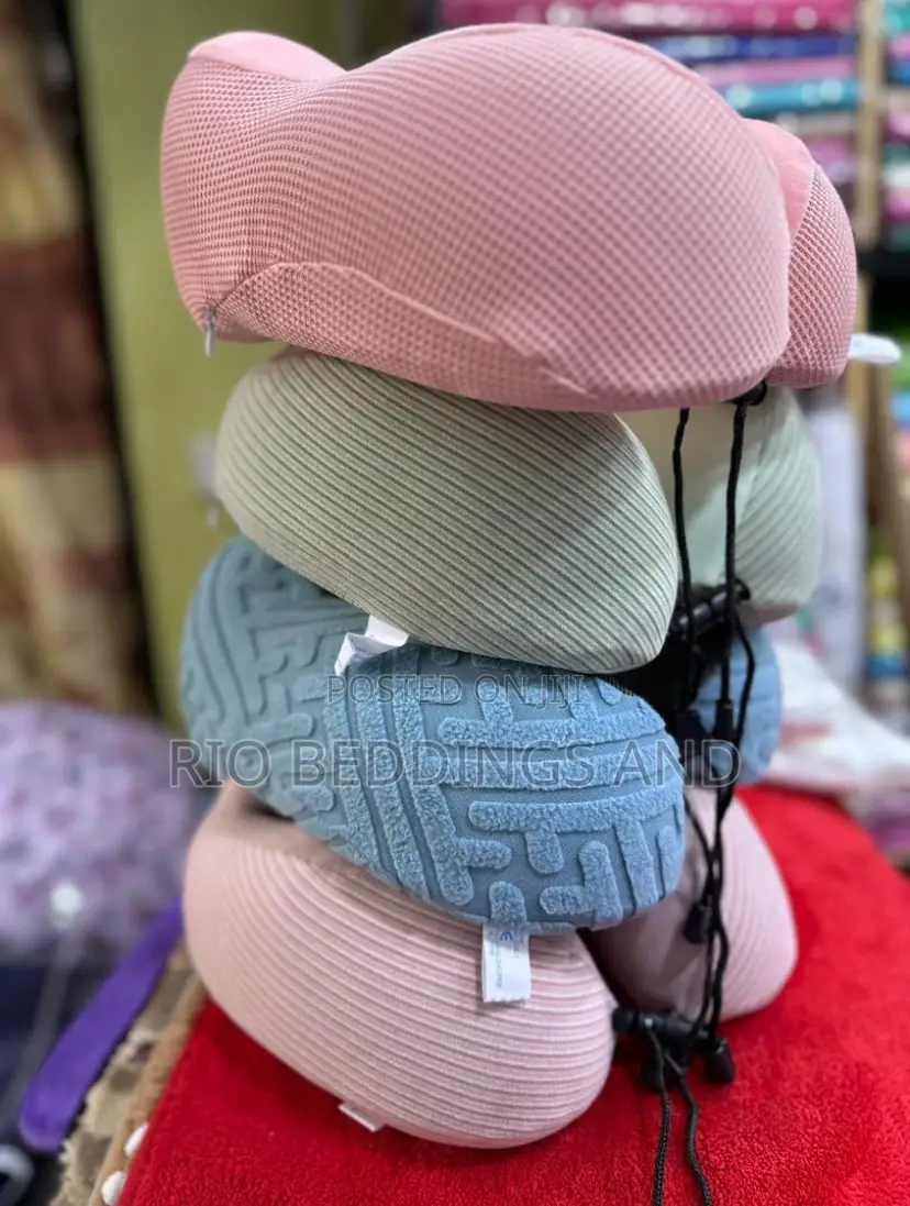 Velvet Neck Pillows / Travel Pillows
