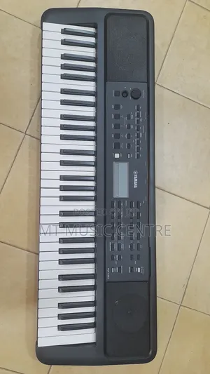 Yamaha PSR-E383 Keyboard