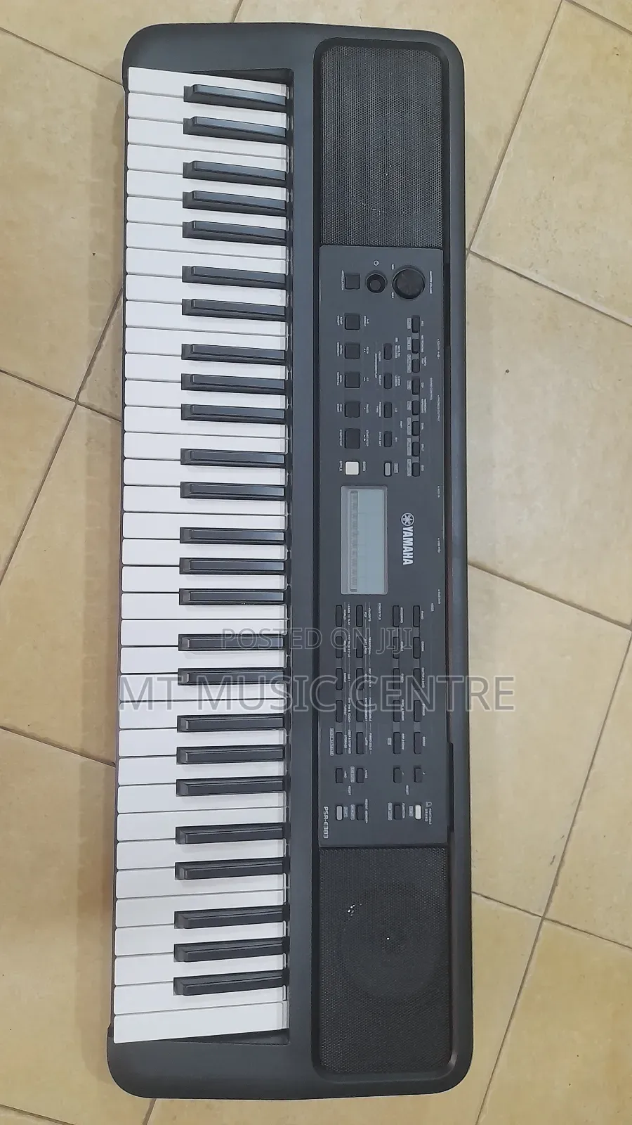 Yamaha PSR-E383 Keyboard