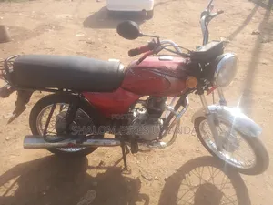 Bajaj Boxer 2017 Red