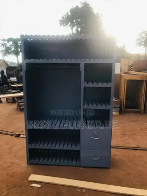 Photo - Pallet Closet