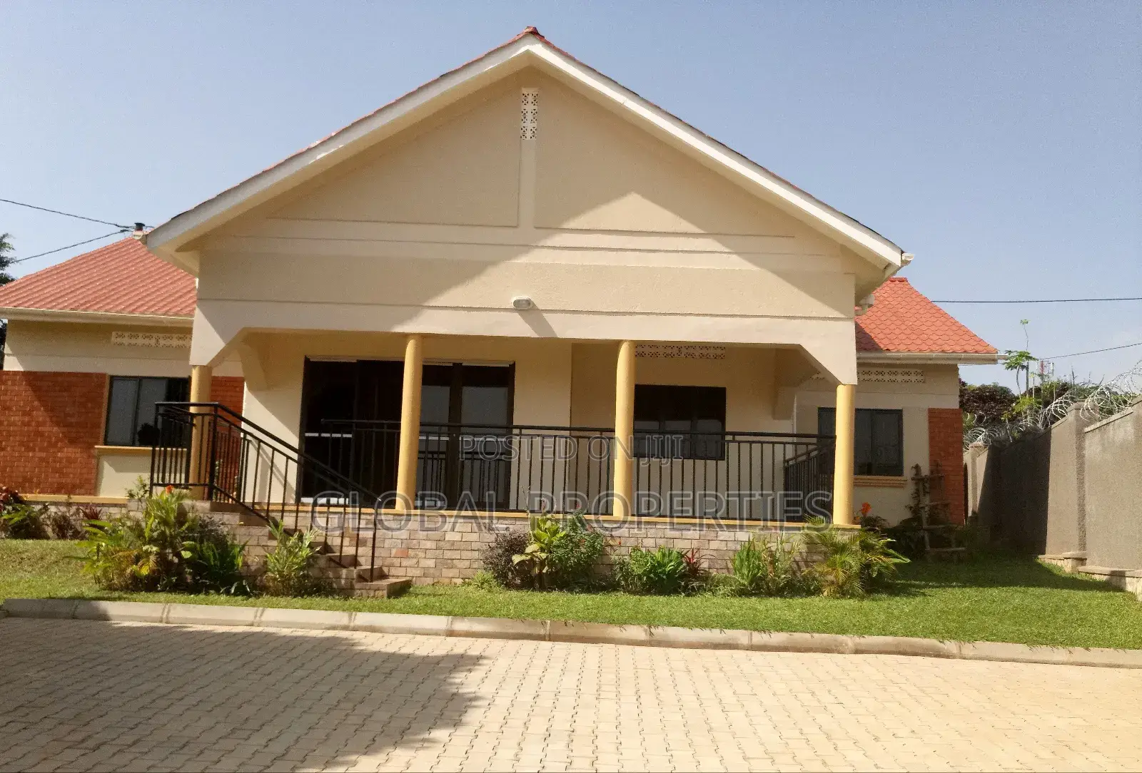 4bdrm Bungalow in Kyaliwajala, Central Division for rent
