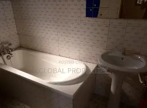 4bdrm Bungalow in Kyaliwajala, Central Division for rent