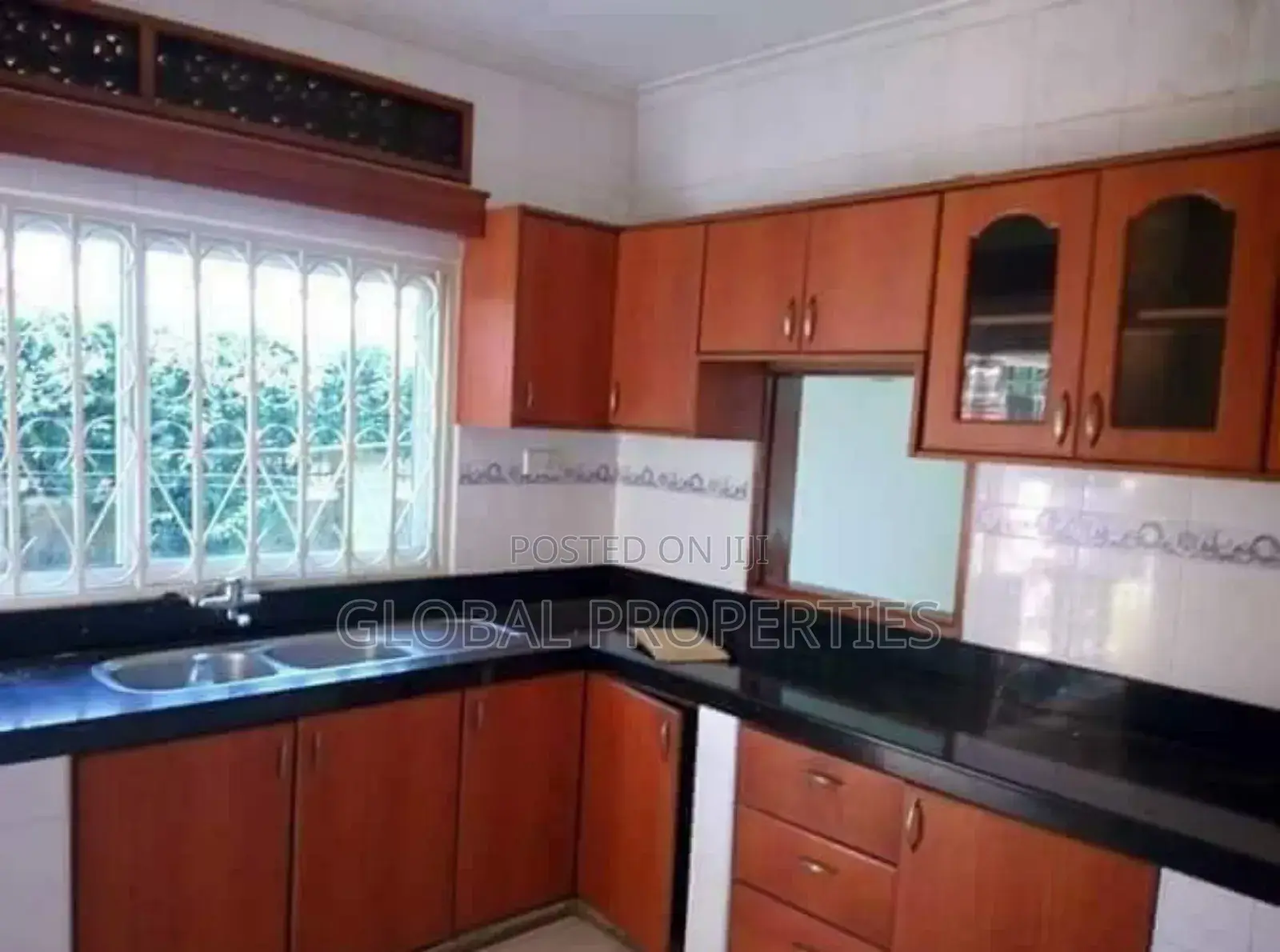 2bdrm Bungalow in Bweyogerere Buuto, Central Division for rent