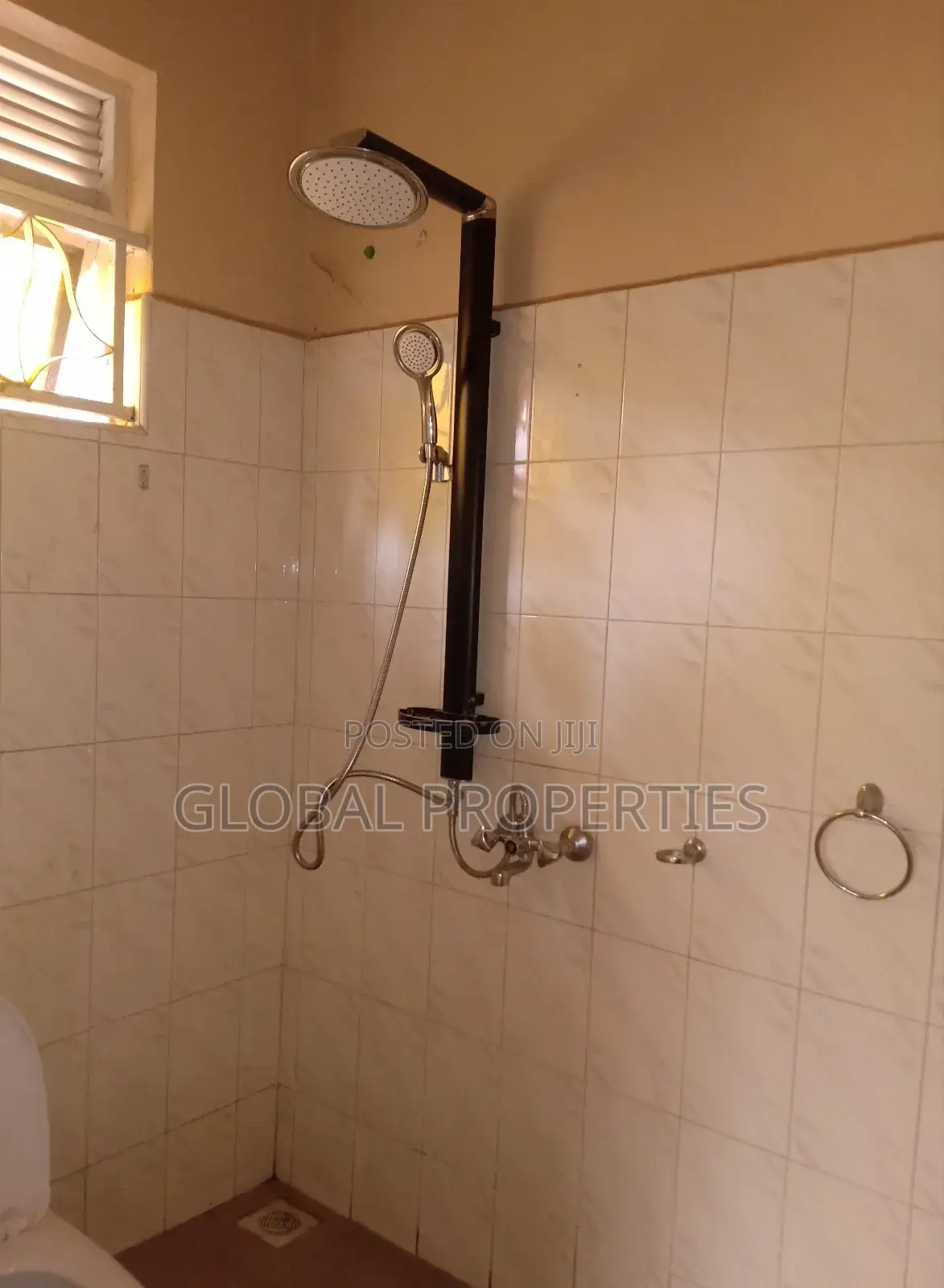 2bdrm Bungalow in Kyaliwajala Kira, Central Division for rent
