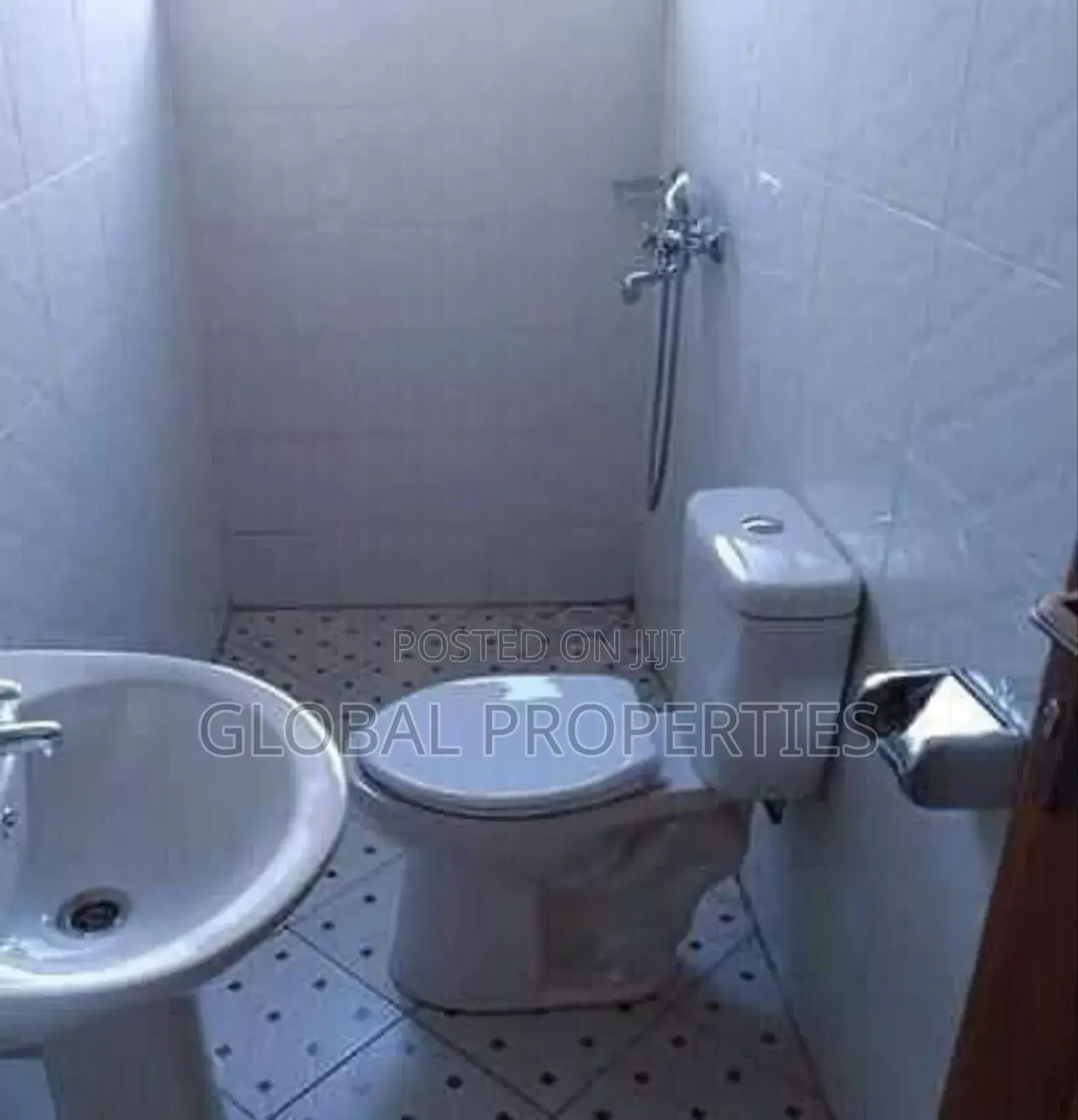 2bdrm Bungalow in Kyaliwajala Kira, Central Division for rent