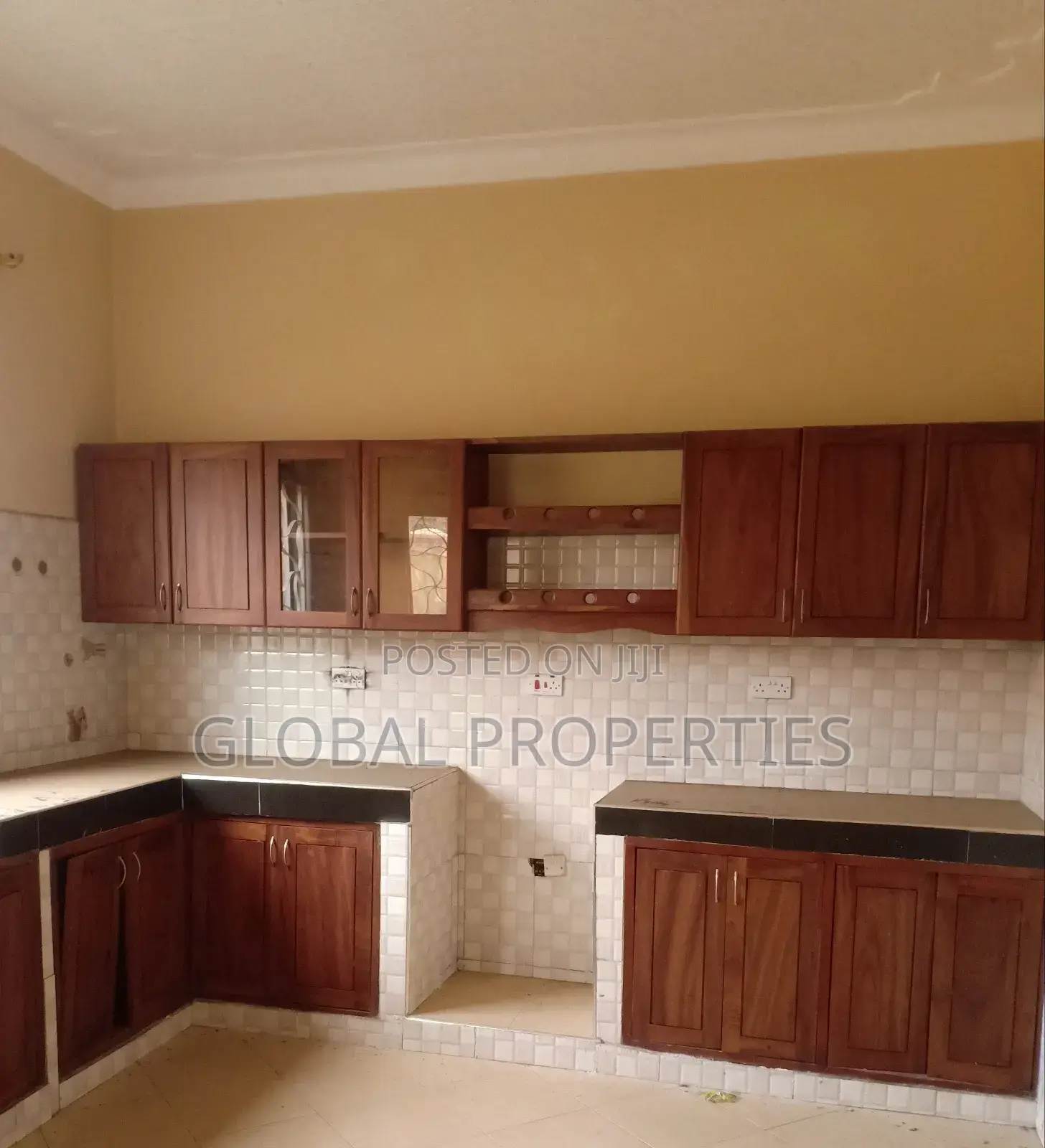 2bdrm Bungalow in Kyaliwajala Kira, Central Division for rent