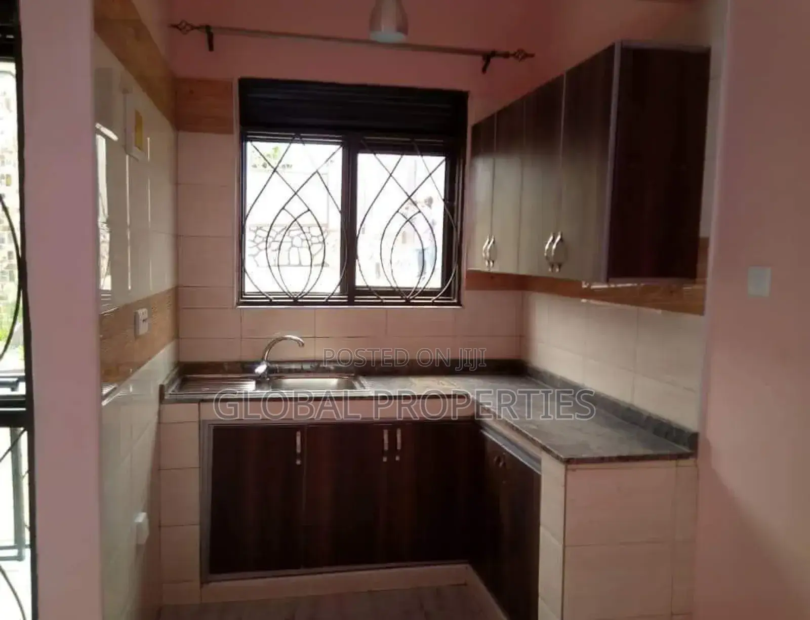 1bdrm Bungalow in Buwate Rd, Central Division for rent