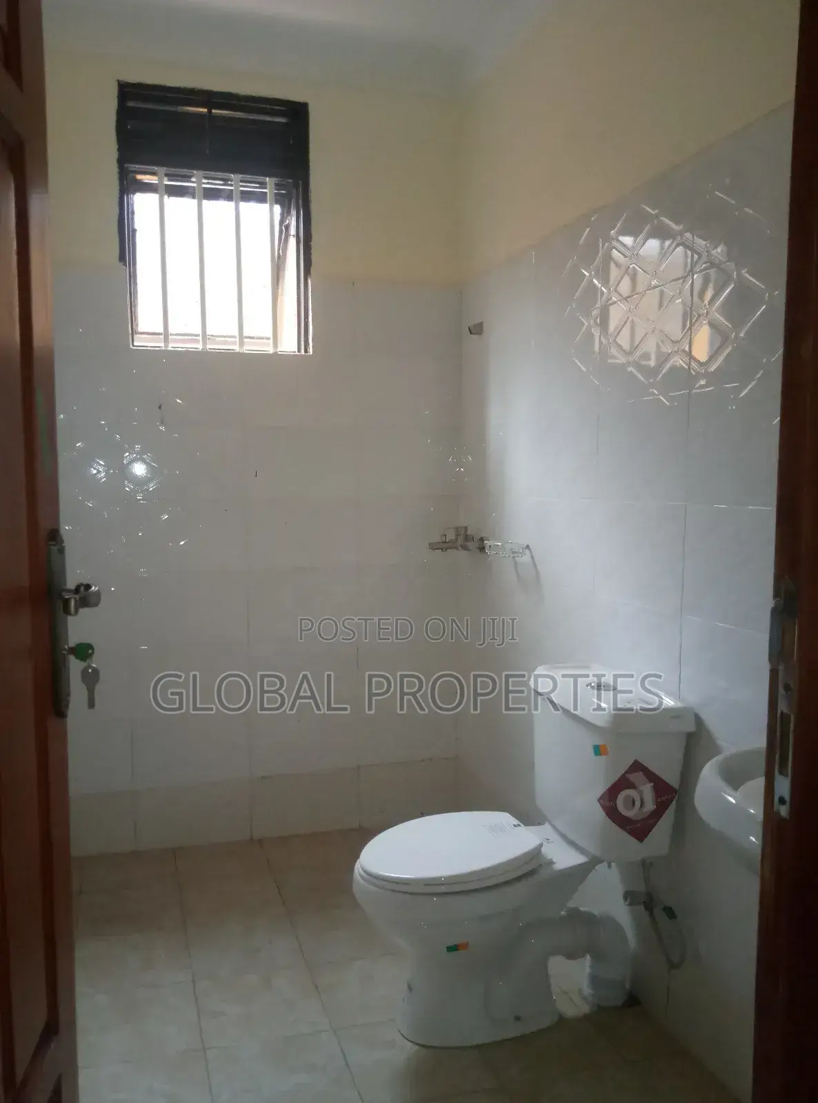 1bdrm Bungalow in Buwate Rd, Central Division for rent