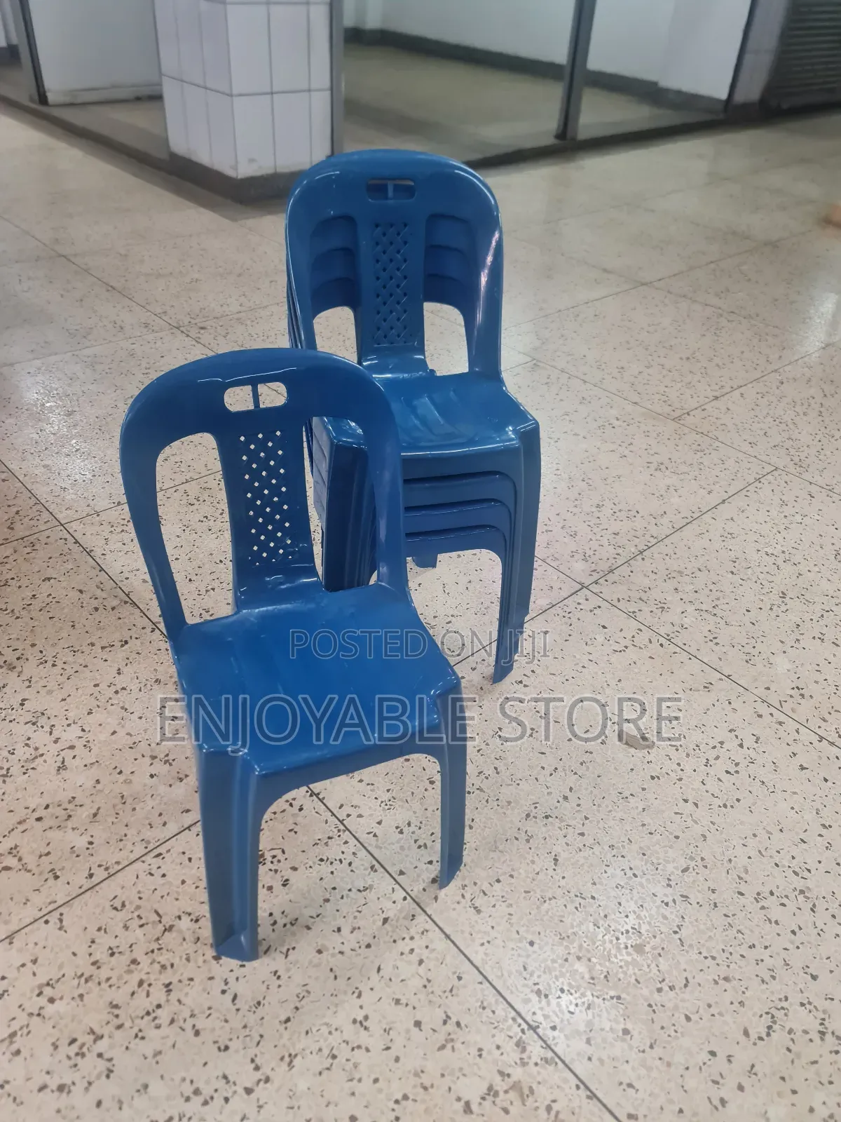 Plastic Chairs Visitors Plastic Chairs
