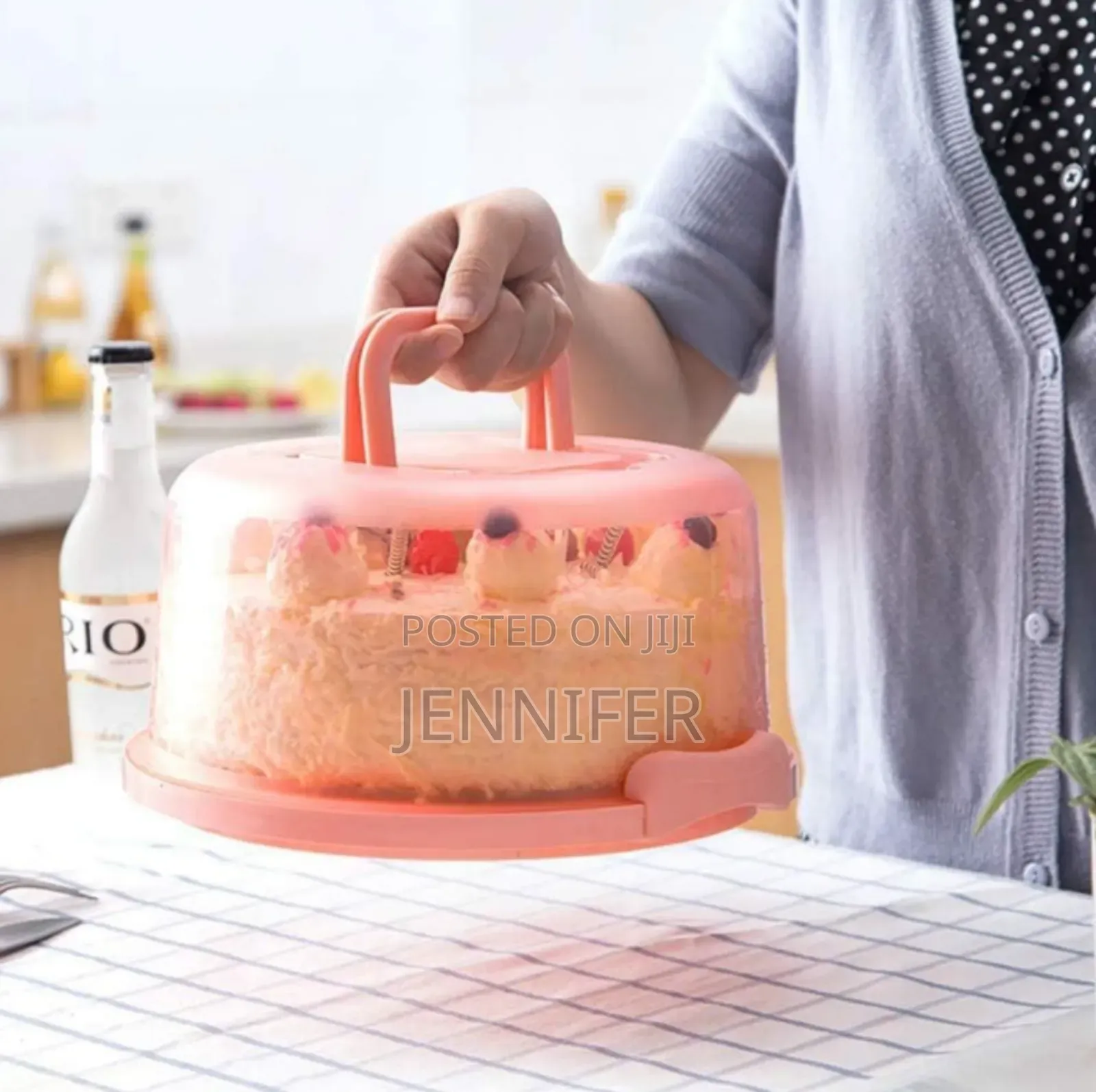 Plastic Cake Keeper