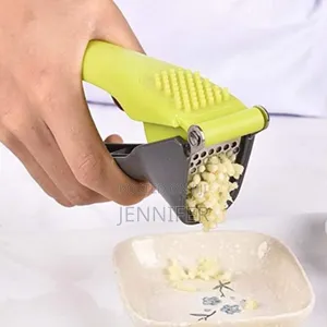 Kitchen Garlic Presser