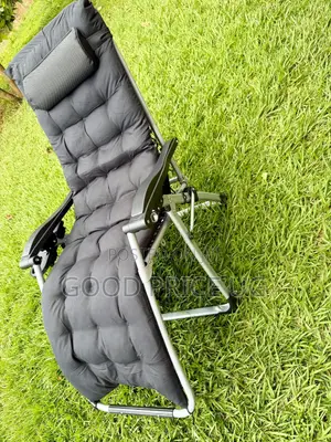Foldable Metallic Beach Chair