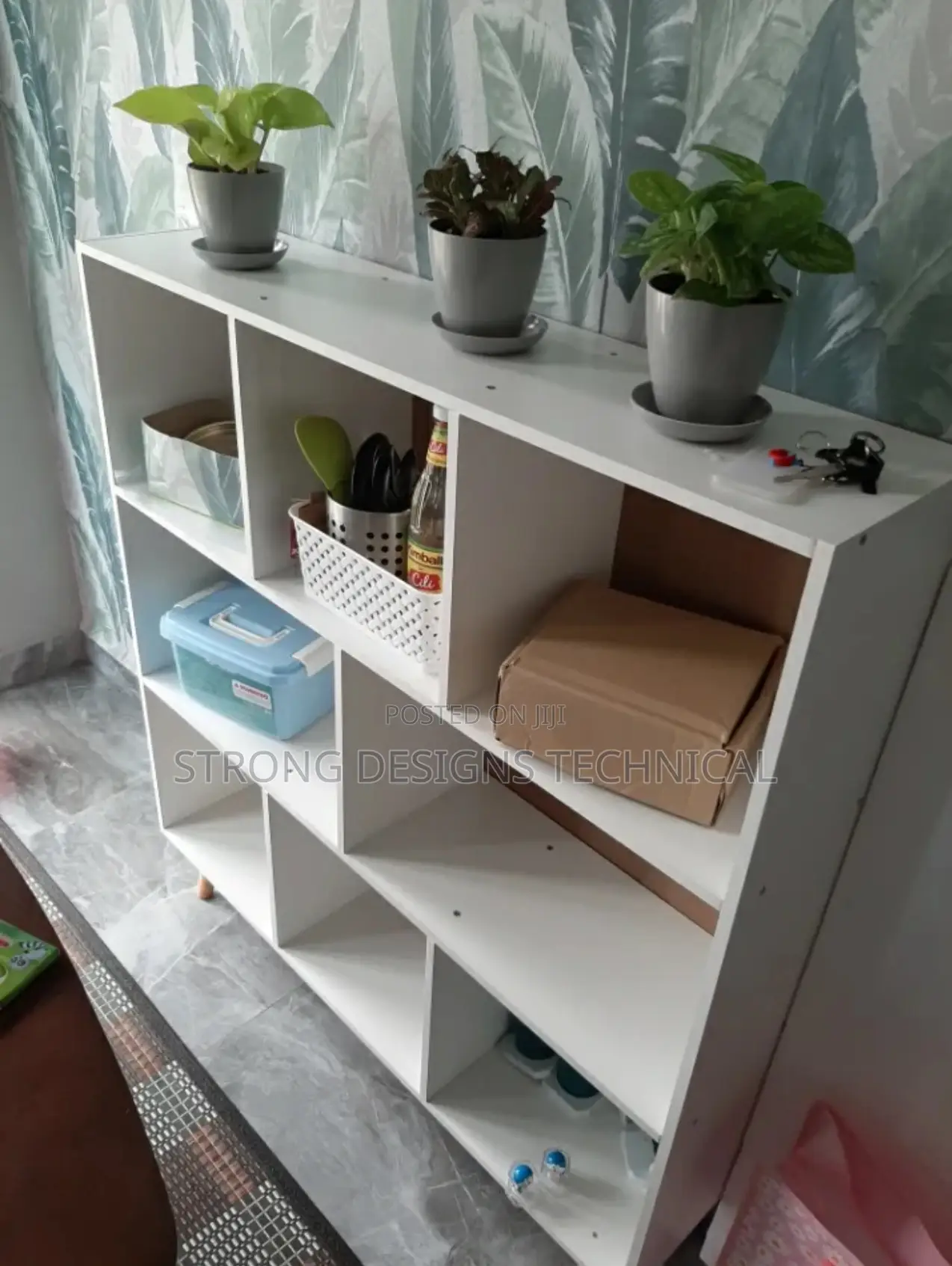 Bookshelf/ Bookcase. Storage Shelves