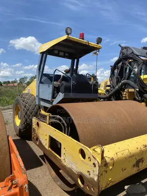 Bomag Roller 12 Tune
