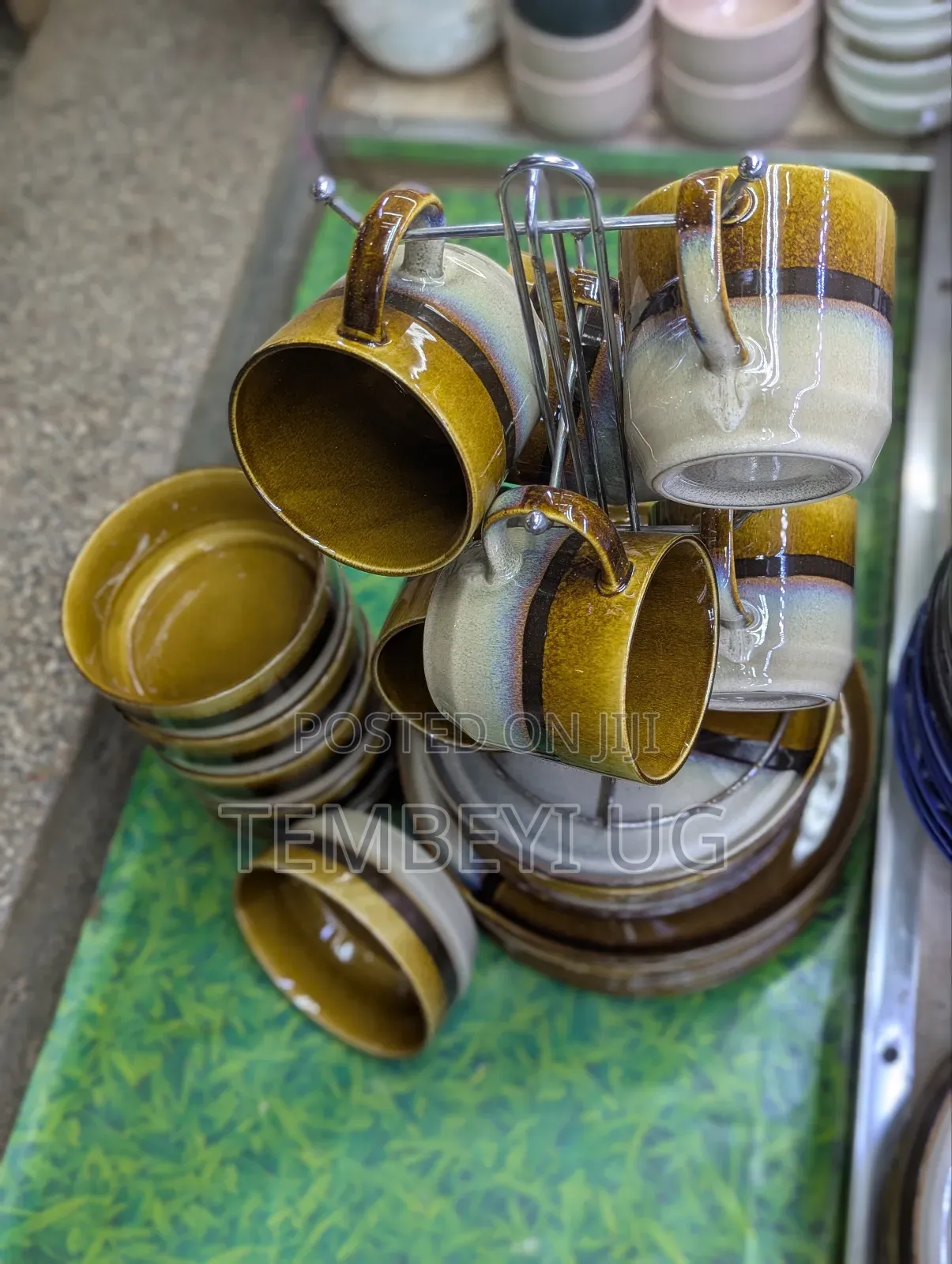 Set of 24 Dinner Set. 6 of Each