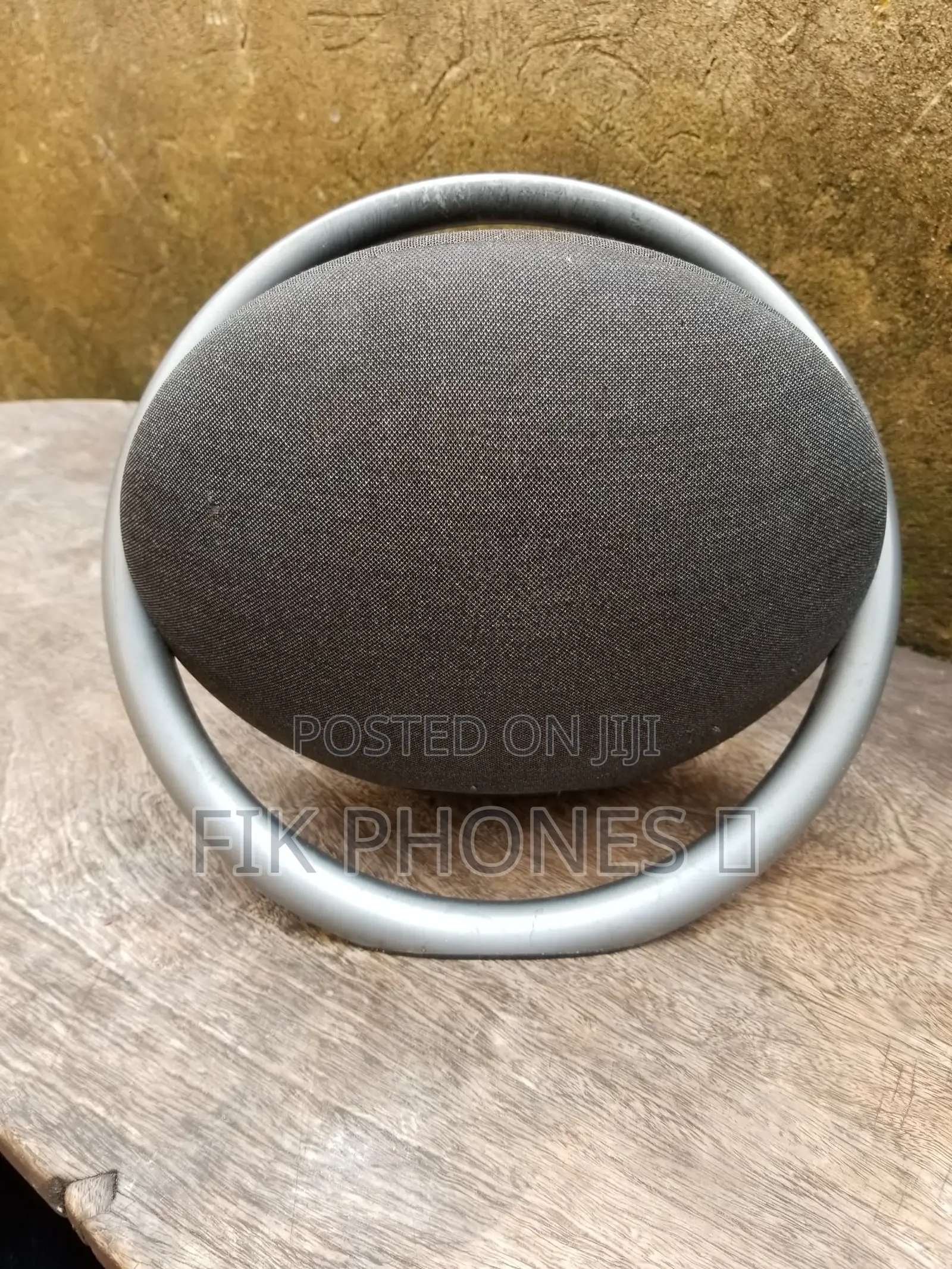 Herman Kardon Onyx Studio 7