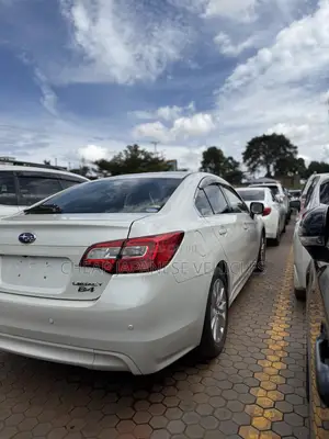 Subaru Legacy 2.5i Sport AWD 2017 White
