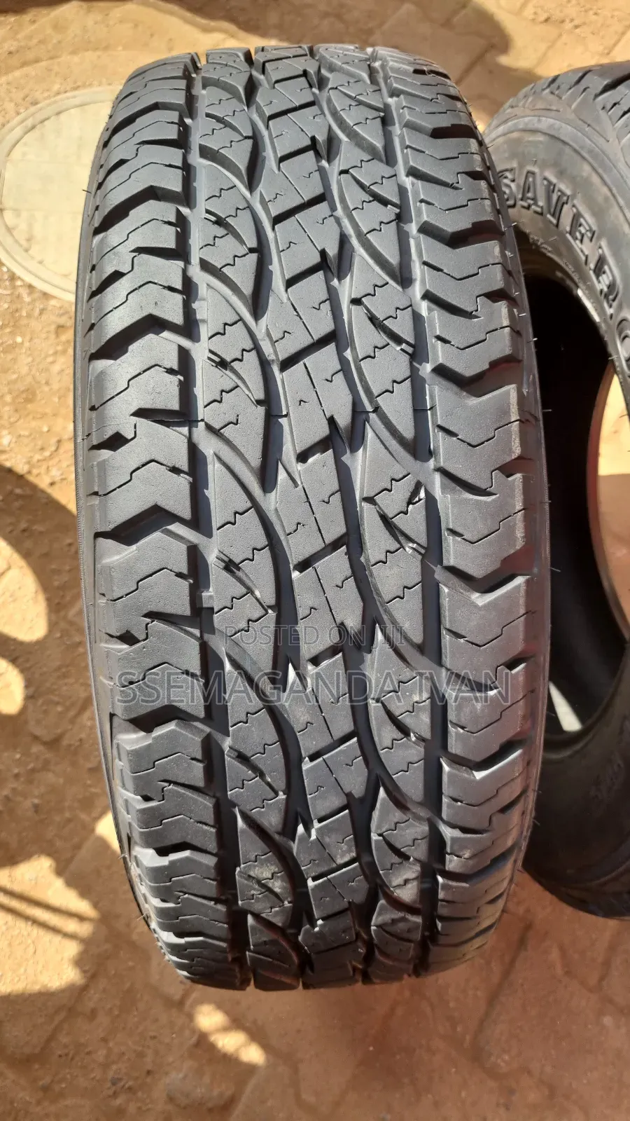 265/65r17 a Few Weeks Driven Savero Tyres Made in Indonesia