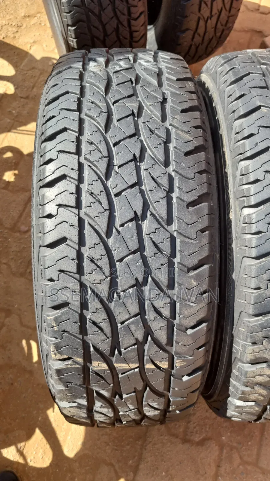 265/65r17 a Few Weeks Driven Savero Tyres Made in Indonesia
