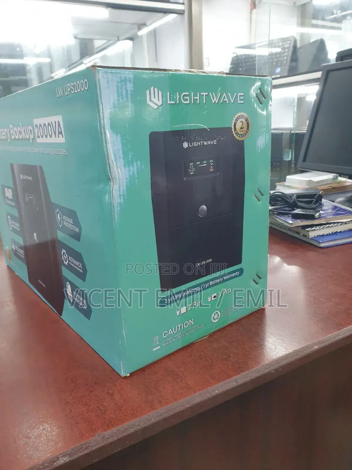 Ups Battery Backup Lightwave 2000va