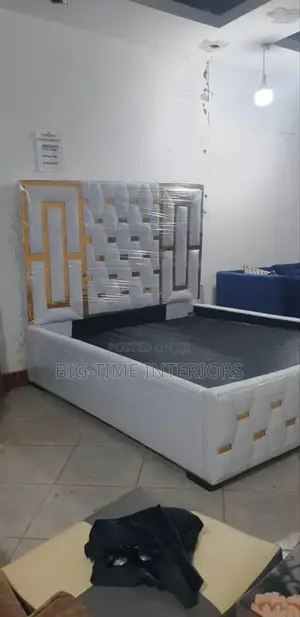 Unique 5*6 Leather Puzzled Bed With Stickers-White