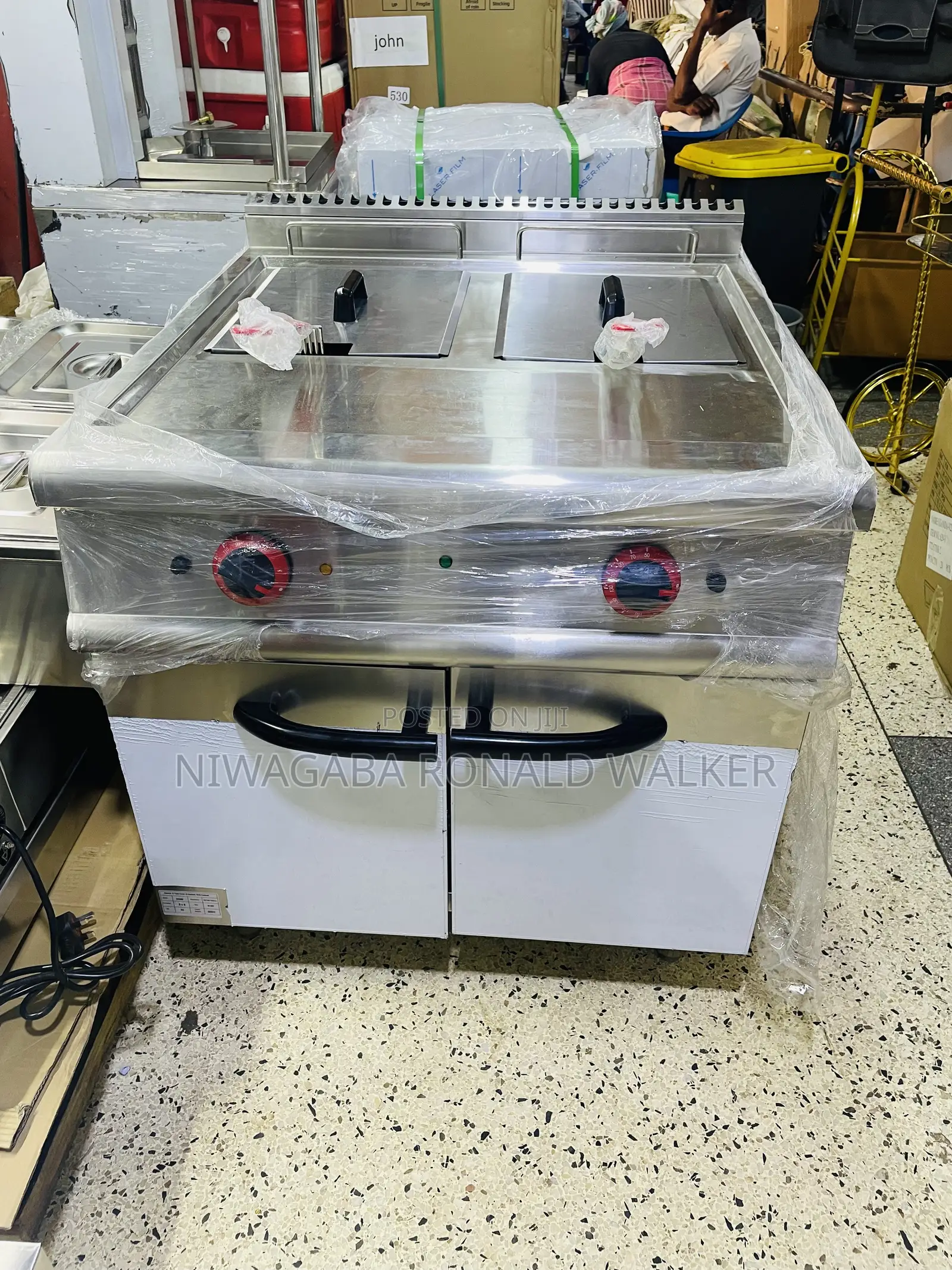 Double Stand Alone Deep Fryer With Store Cage