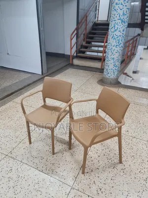 Photo - Dining Chairs Hard Plastic Dining Chairs