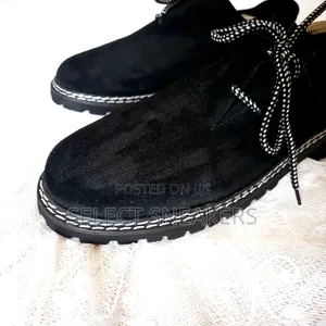 Bavarian Shoes, Size 45