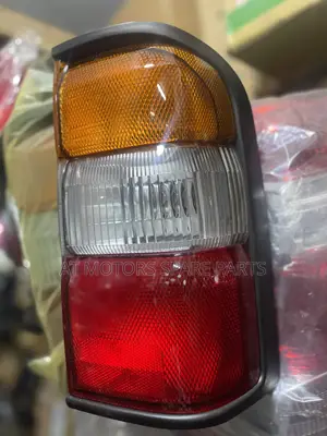 Nissan Patrol Back Light 1998