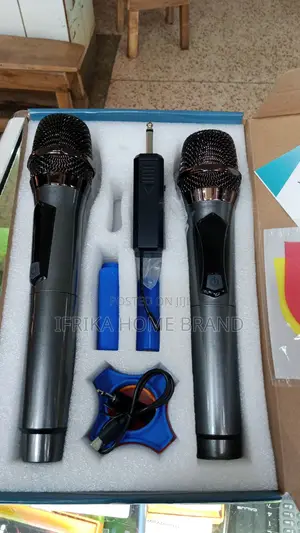 2in1 Handheld Wireless Universal Microphone Karaoke Outdoor