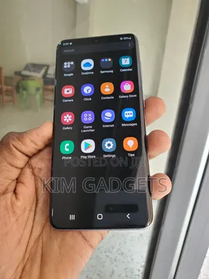 Photo - New Samsung Galaxy S20 128 GB Gray
