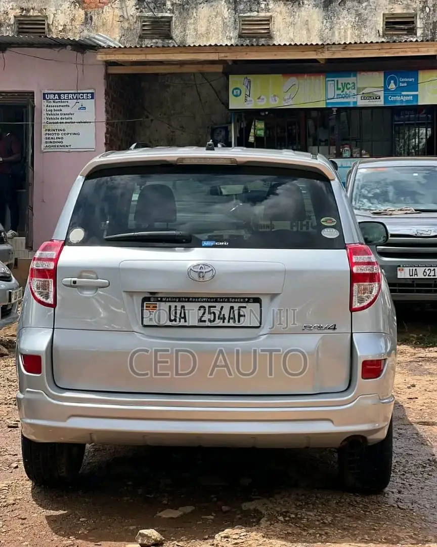 Toyota RAV4 2012 Silver