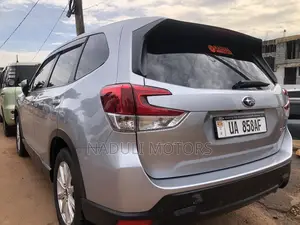 Subaru Forester 2018 Silver