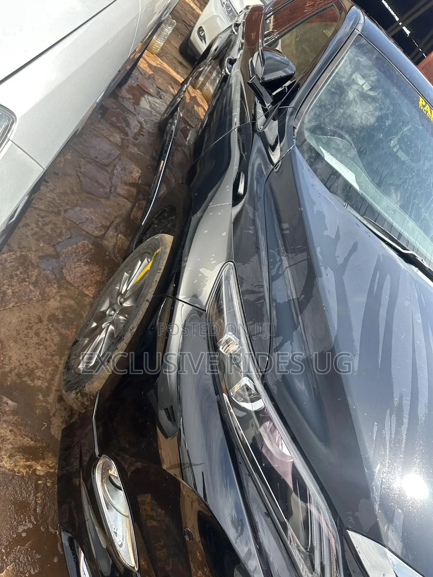 Toyota Harrier 2.0 2016 Black