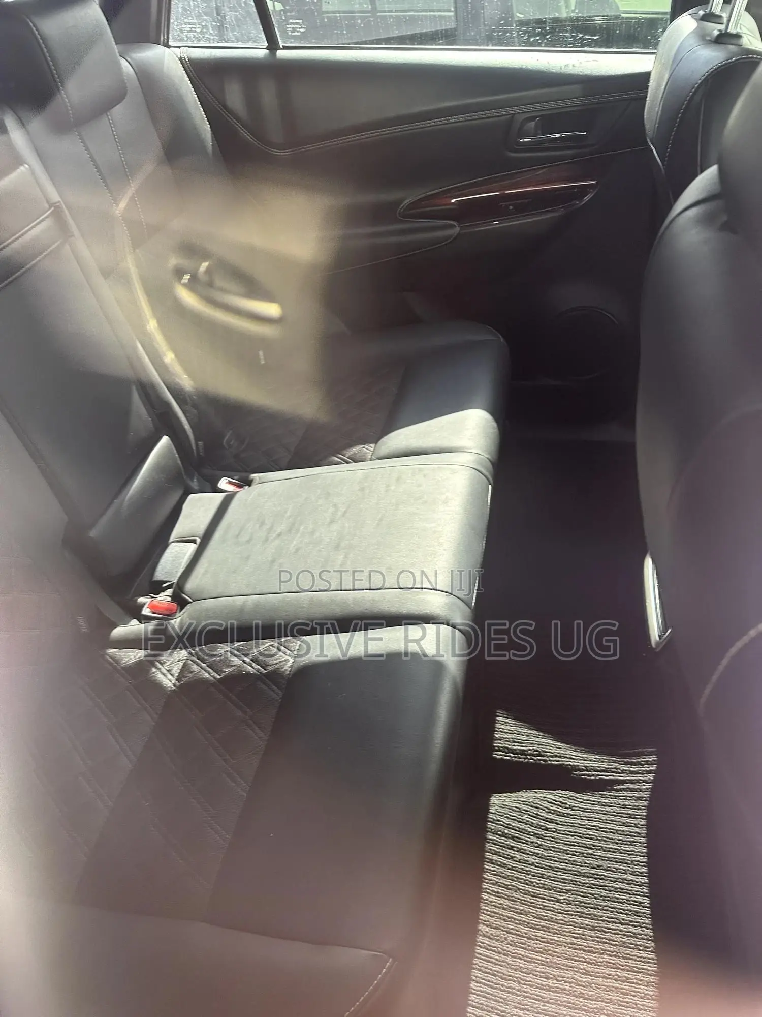 Toyota Harrier 2.0 2016 Black