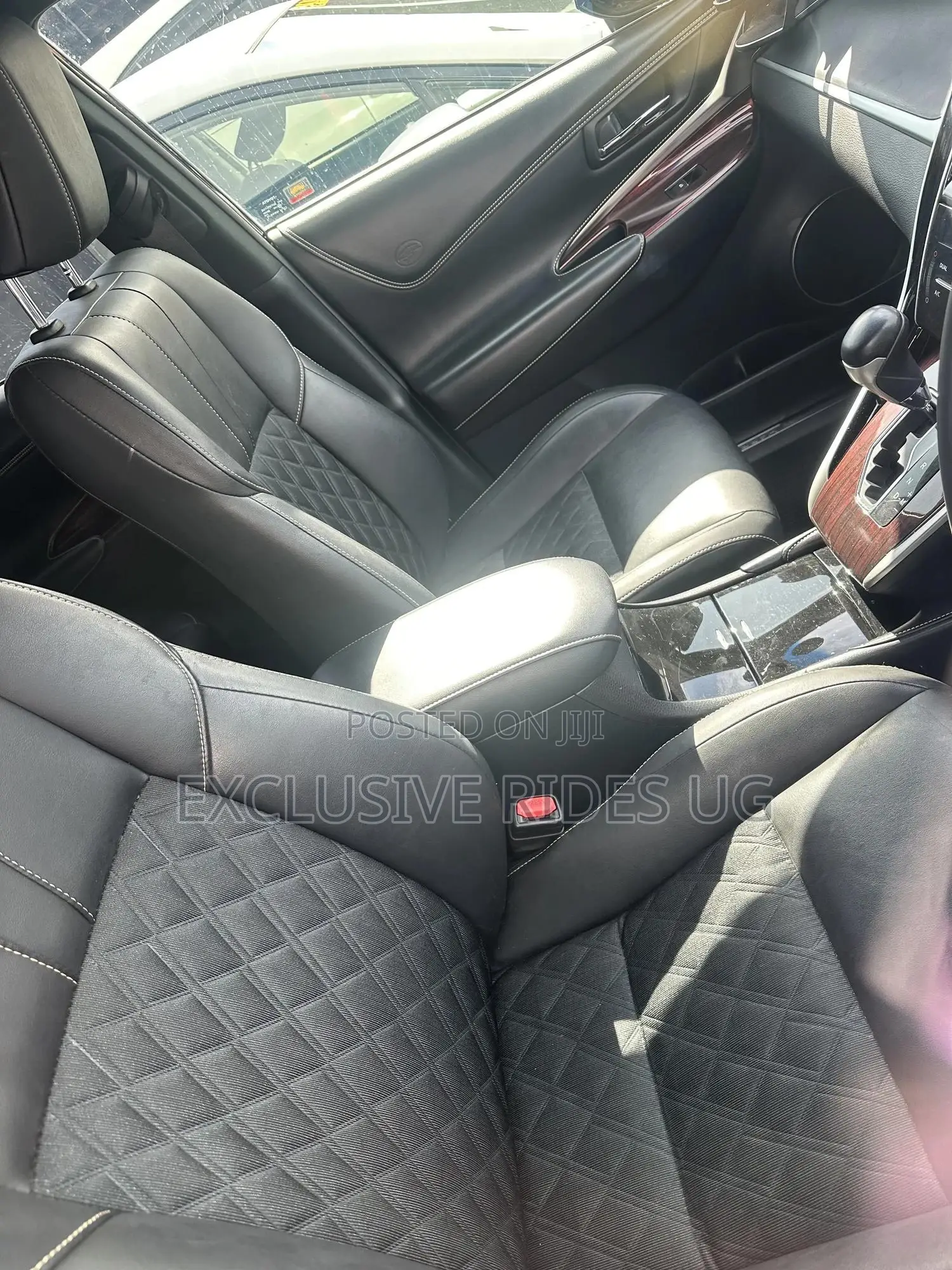 Toyota Harrier 2.0 2016 Black