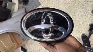 Toyota Glass Logo