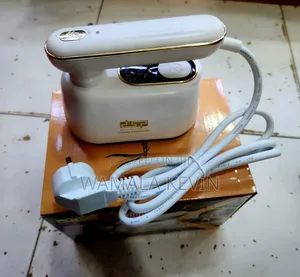 Steam Iron / 1000w Power / Dry or Steam Ironing.