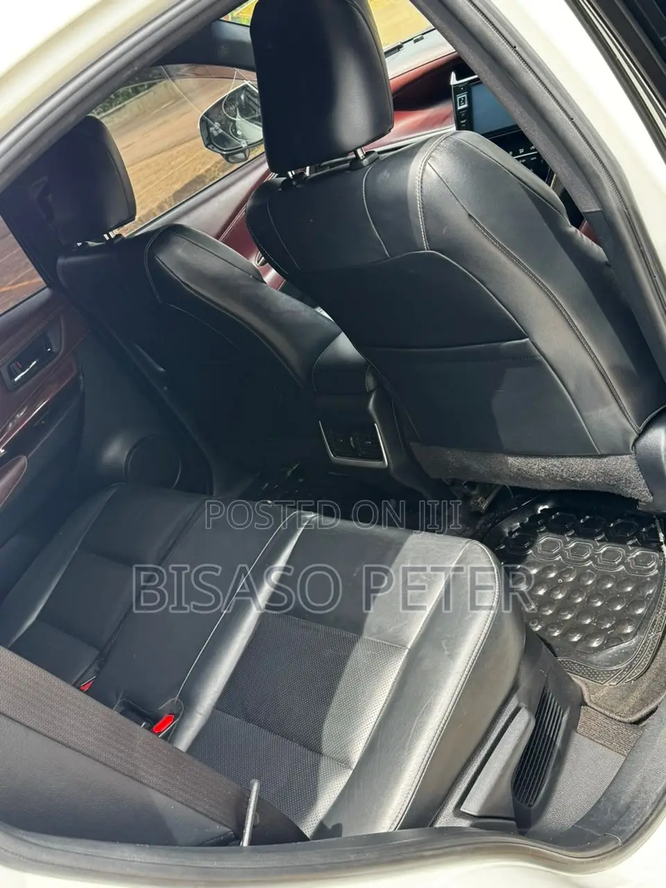 Toyota Harrier 2.0 2015 Black
