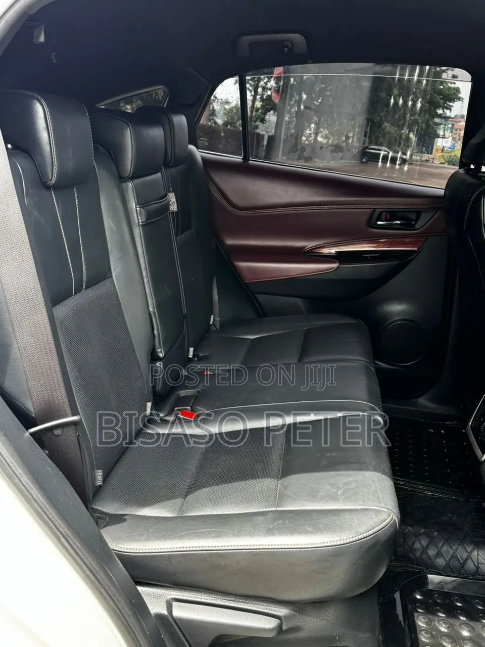 Toyota Harrier 2.0 2015 Black