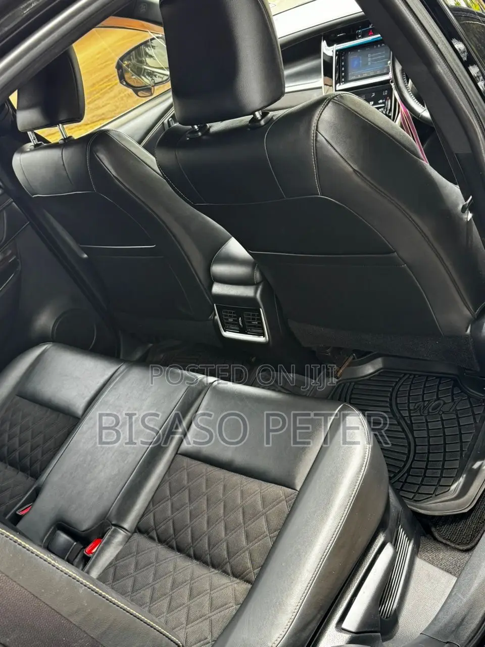Toyota Harrier 2.0 2015 Black