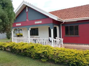 Photo - 4bdrm House in Jinja for rent