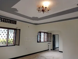 4bdrm House in Jinja for rent